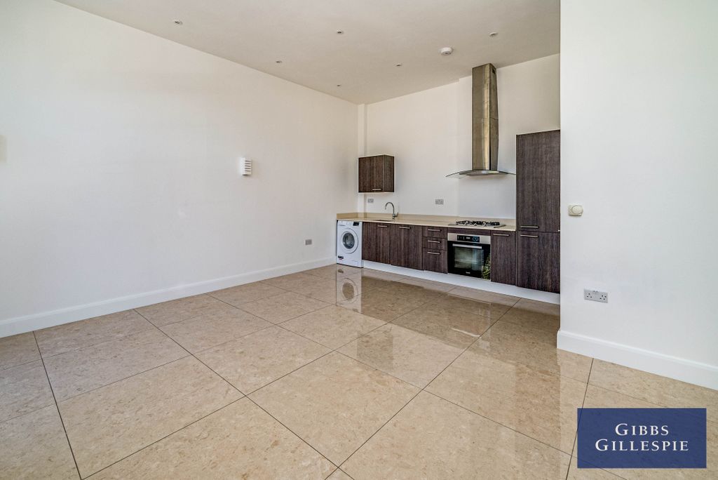 Property photo 2 of 10 1