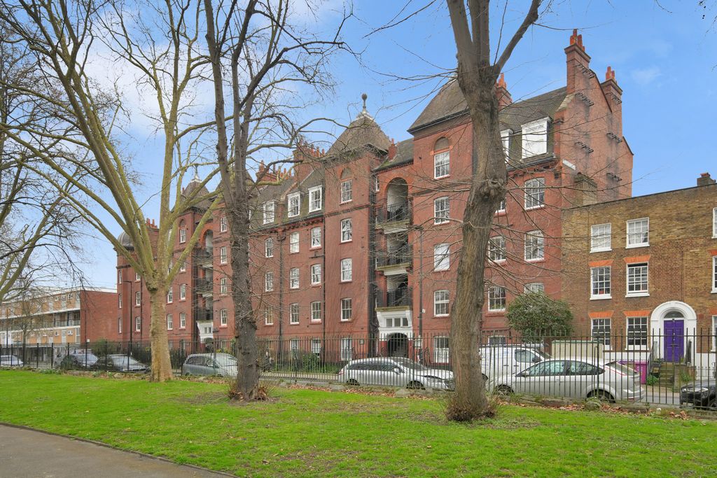 Property photo 2 of 8 Picture No. 01