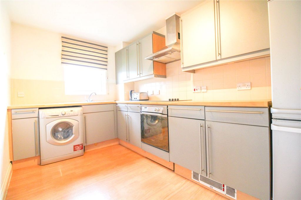 Property photo 2 of 7 Picture No. 15