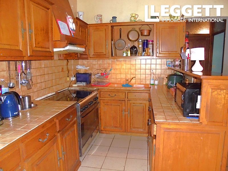 Property photo 2 of 10