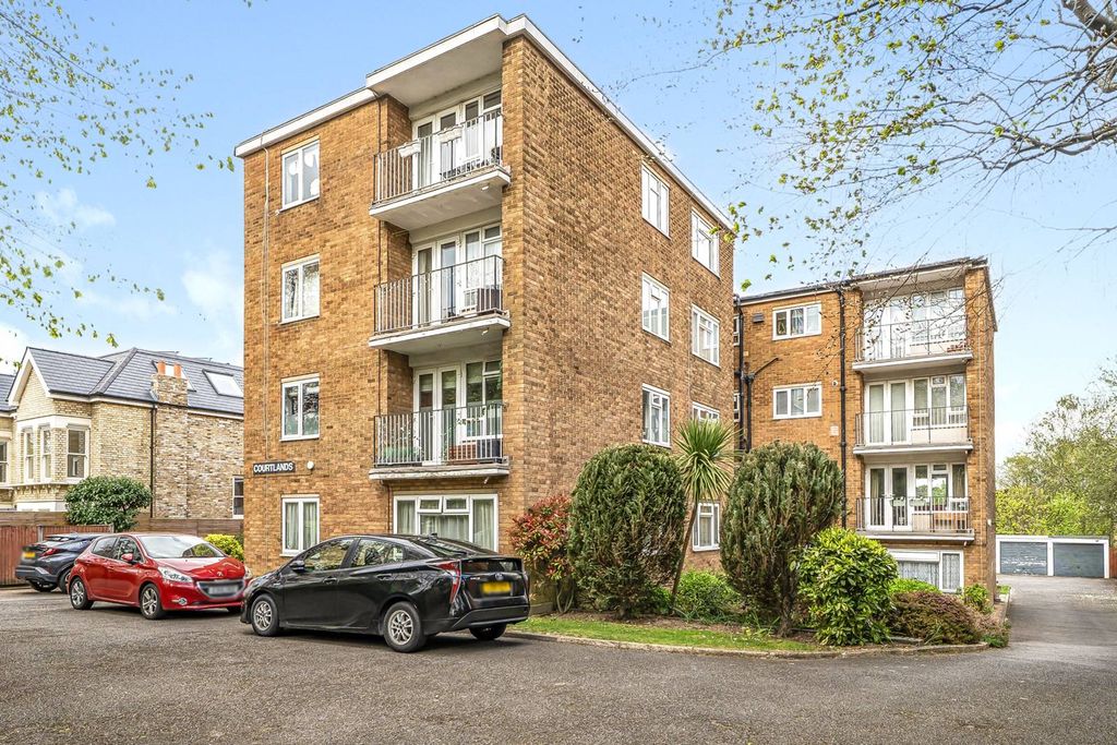 Property photo 1 of 21