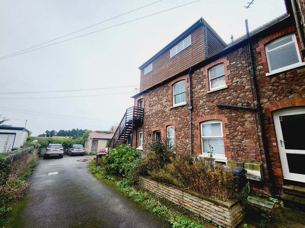 Property photo 2 of 3