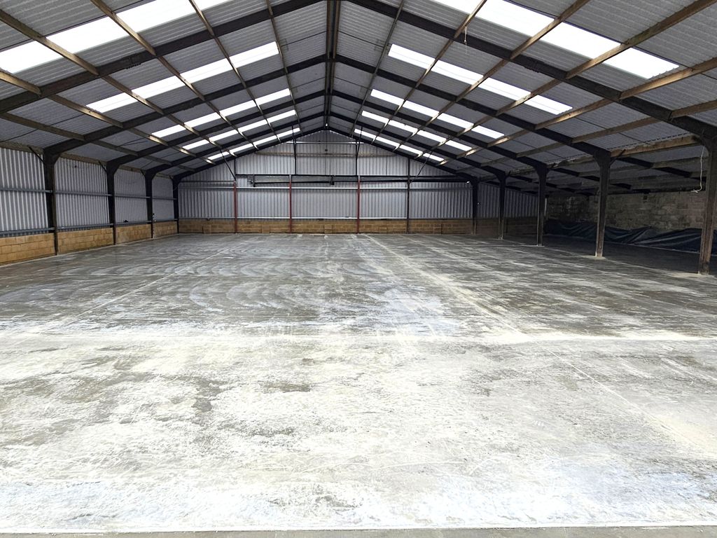 Property photo 2 of 5