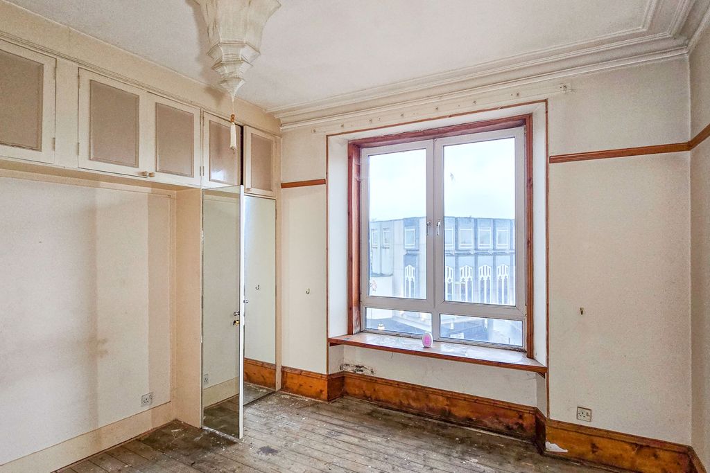 Property photo 2 of 7 Third Floor Left,125 Holburn Street, Aberdeen, Ab10 6Bp