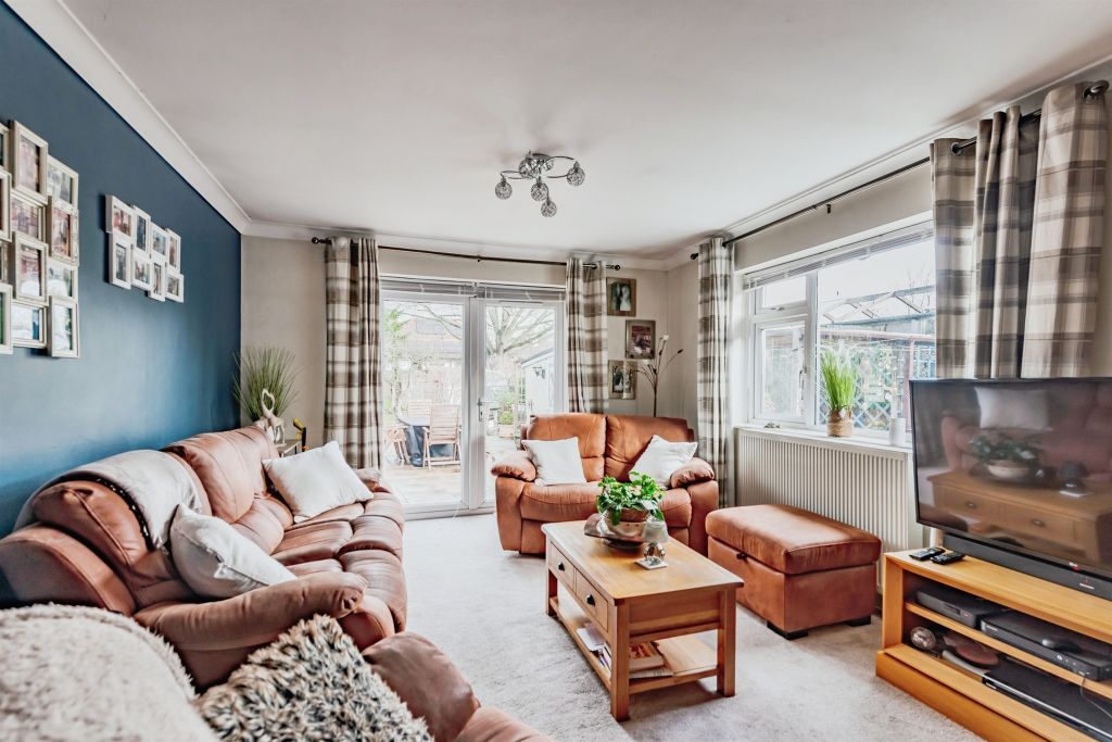 Property photo 3 of 18