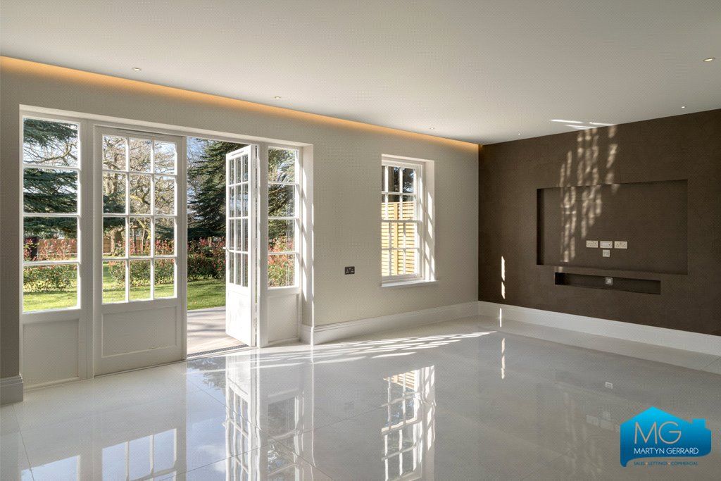 Property photo 3 of 23 Picture No. 30