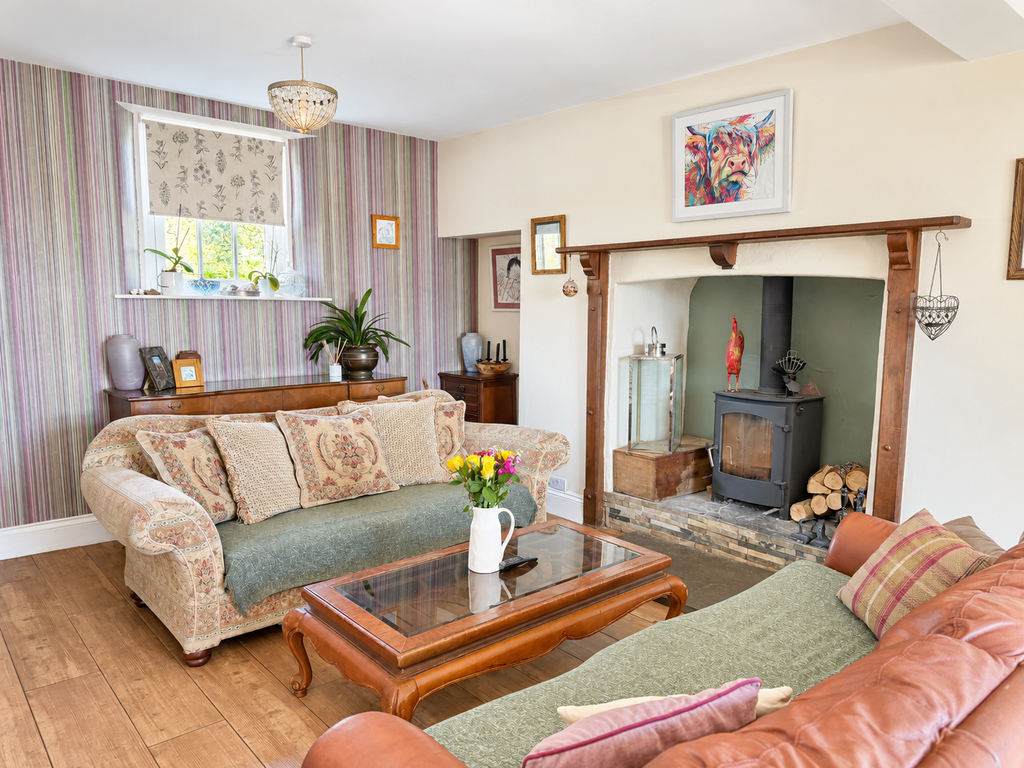 Property photo 2 of 34