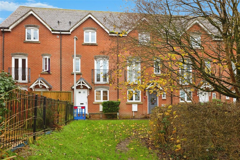 Property photo 1 of 16 Picture No. 02