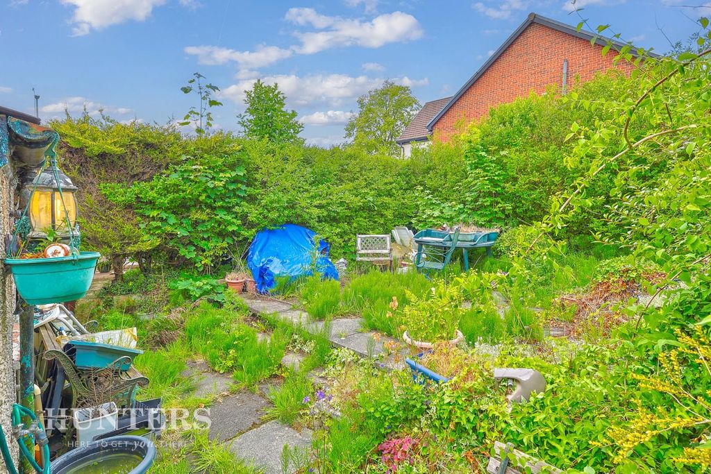 Property photo 3 of 5 Garden