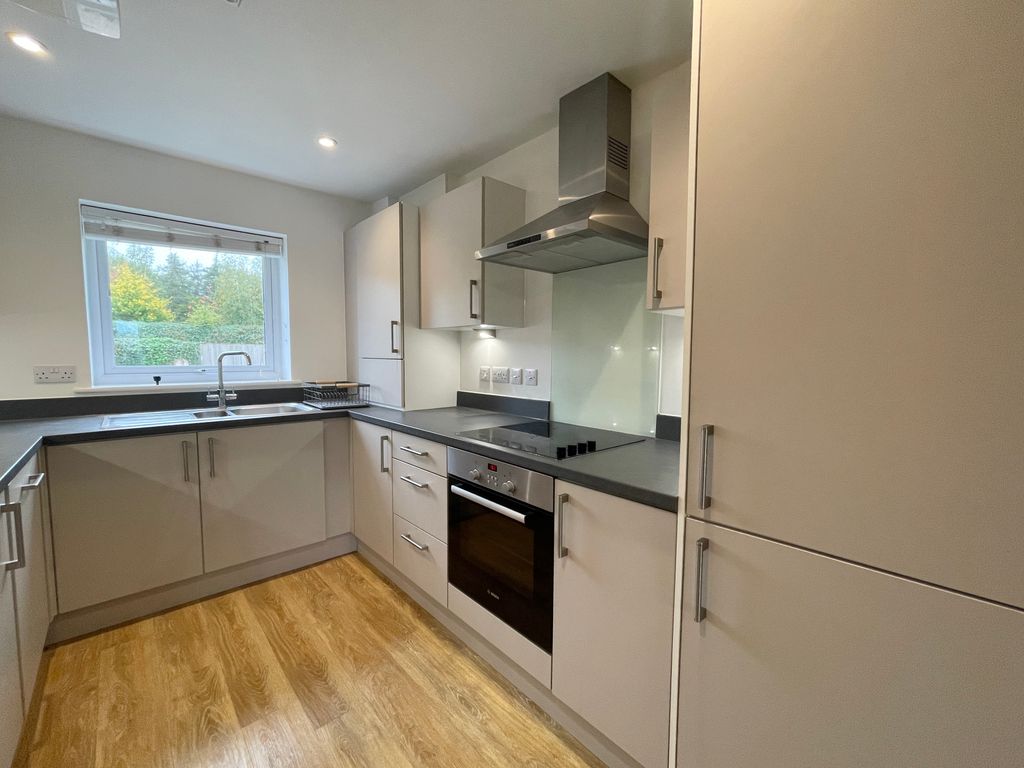 Property photo 3 of 21 Image