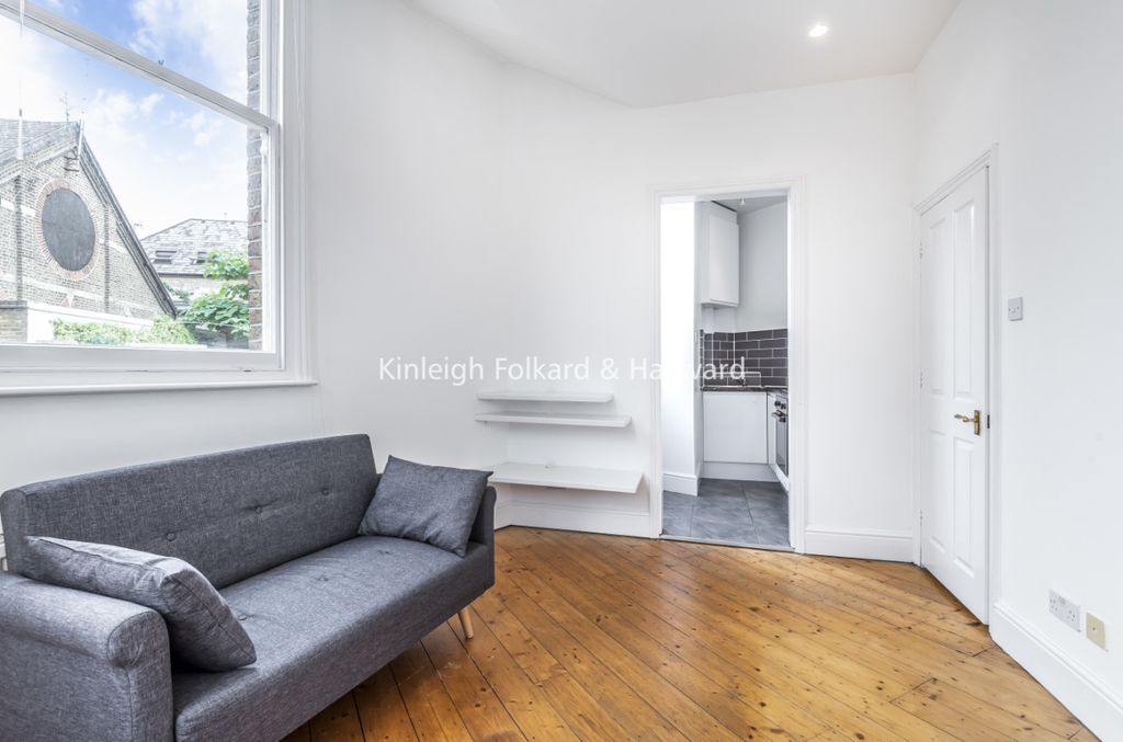 Property photo 2 of 7 B5487Df3-Ab26-4765-9