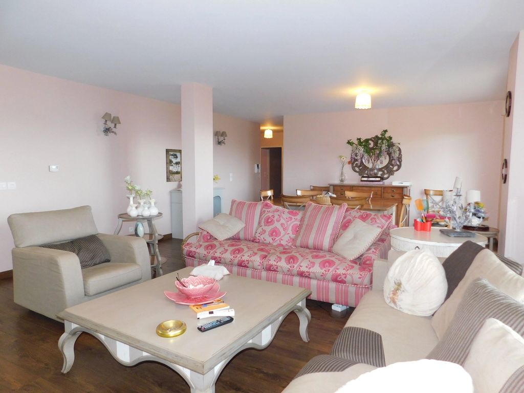 Property photo 2 of 12 Living-Room Wooden Floor