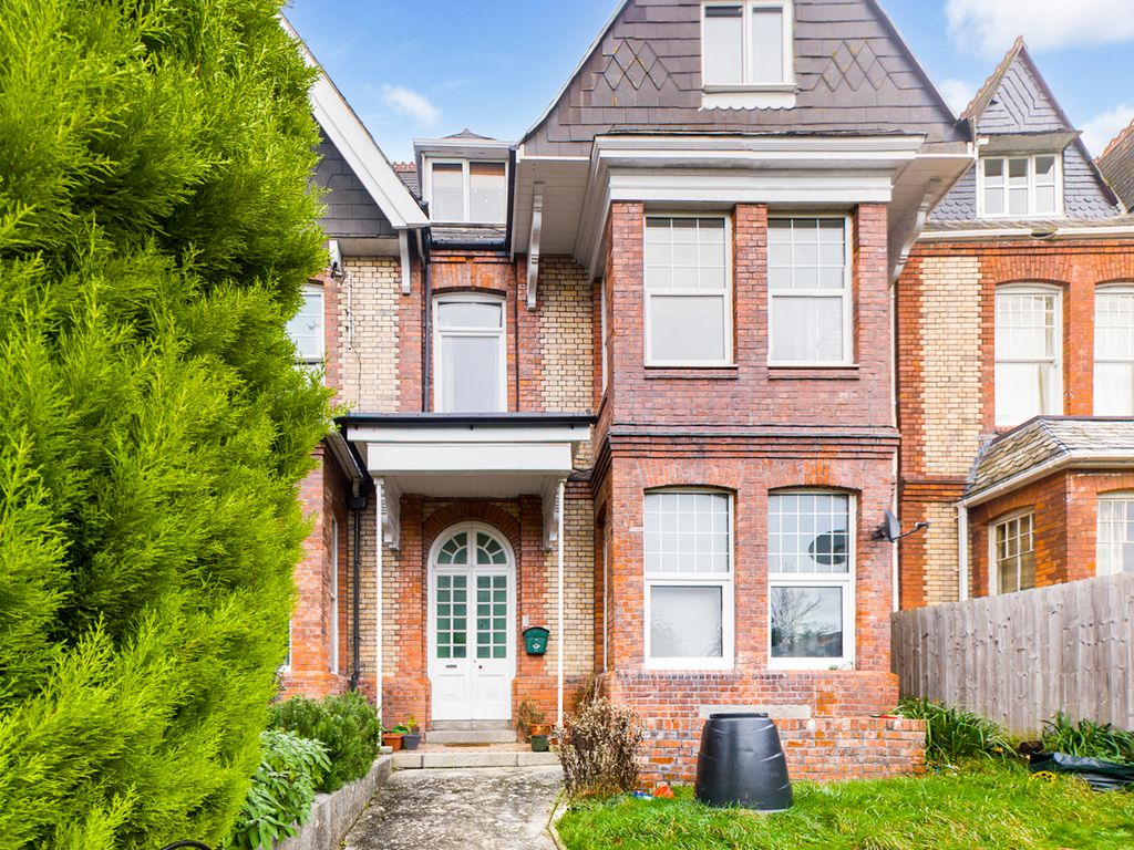 Property photo 1 of 31