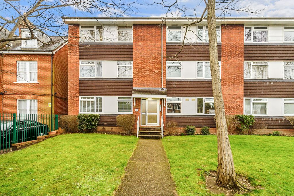 Property photo 1 of 7