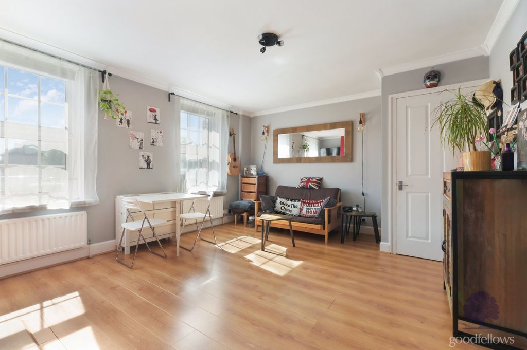 Property photo 2 of 15 Picture No. 11