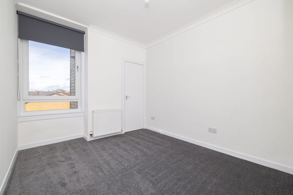 Property photo 3 of 8 Photo 3