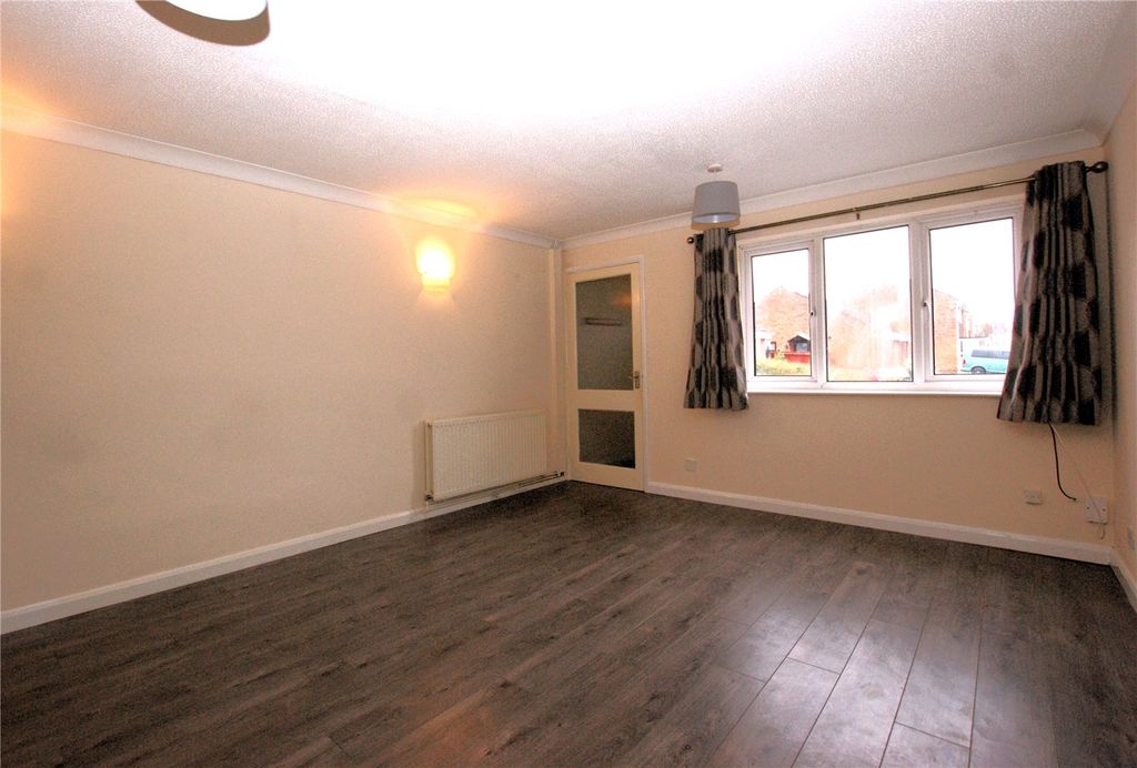 Property photo 3 of 9 Picture No. 19