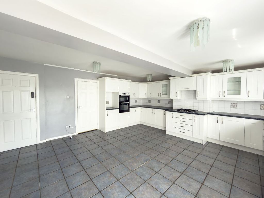 Property photo 3 of 10 Image 3