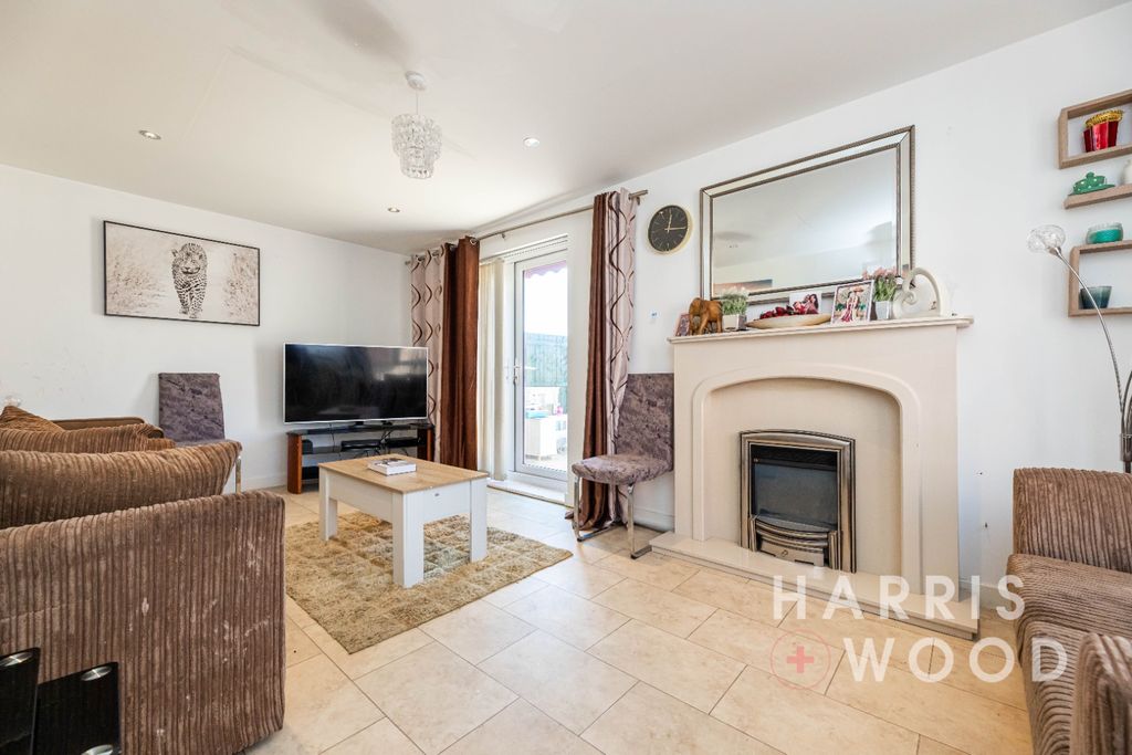Property photo 3 of 22 4058855