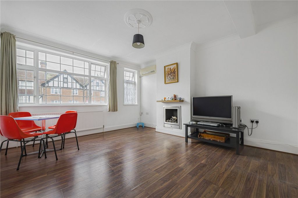 Property photo 2 of 13 Picture No. 09