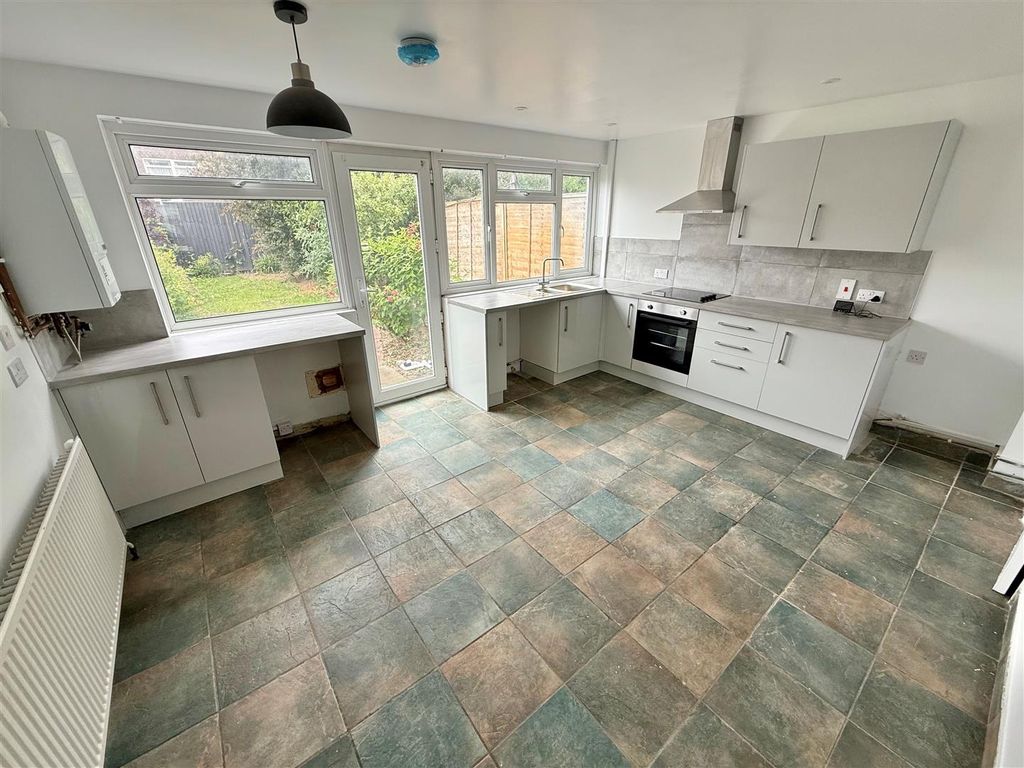 Property photo 2 of 9 Kitchen Diner