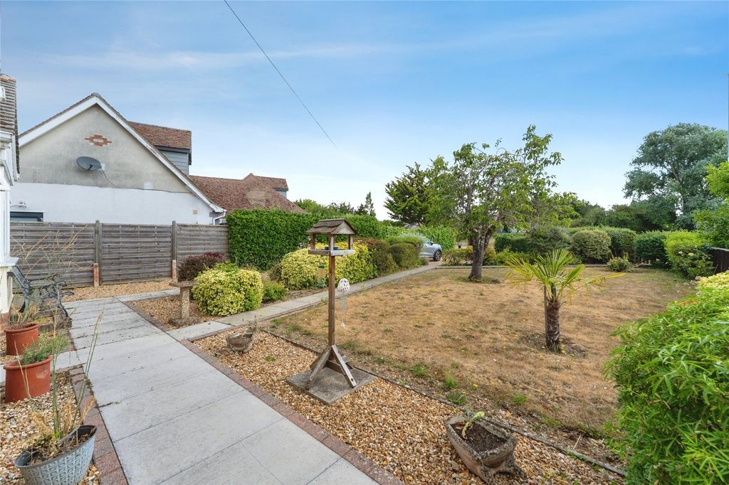 Property photo 2 of 19 Picture No. 28