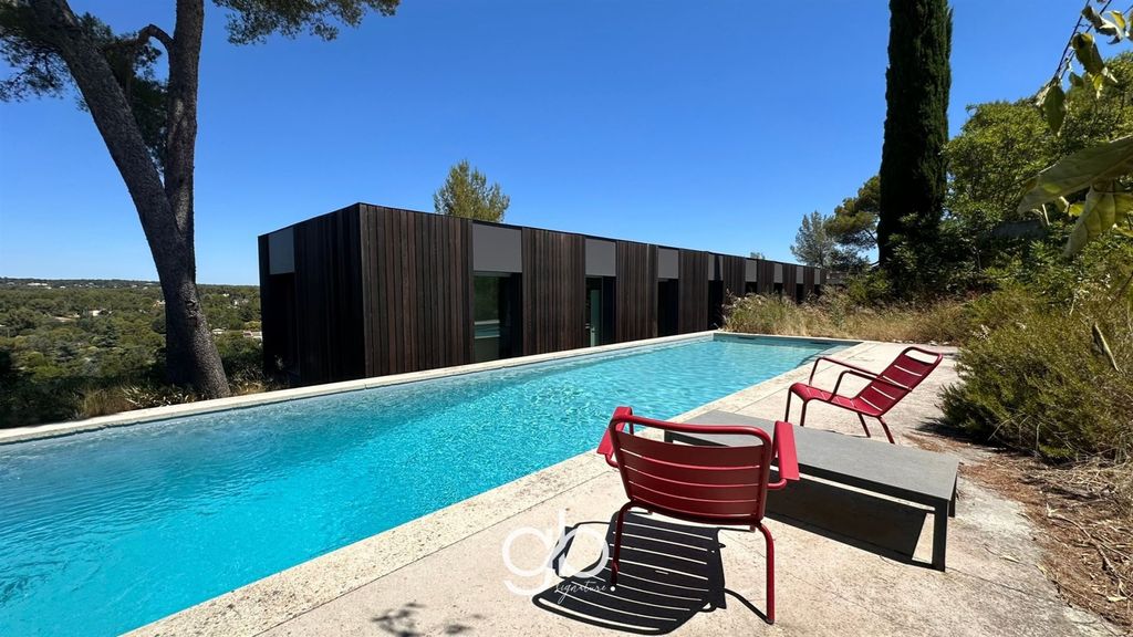 Property photo 1 of 21 Architect’S Villa On One Level With Pool And Panoramic View Of Pic Saint-Loup In Castelnau-Le-Lez