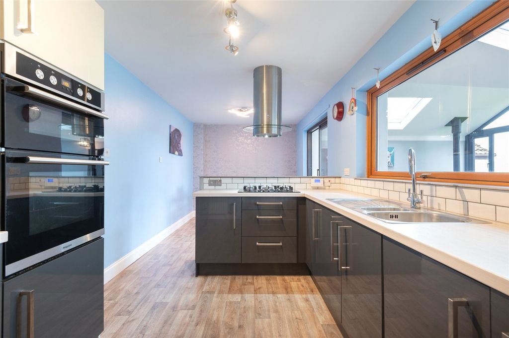 Property photo 3 of 43 Picture 3