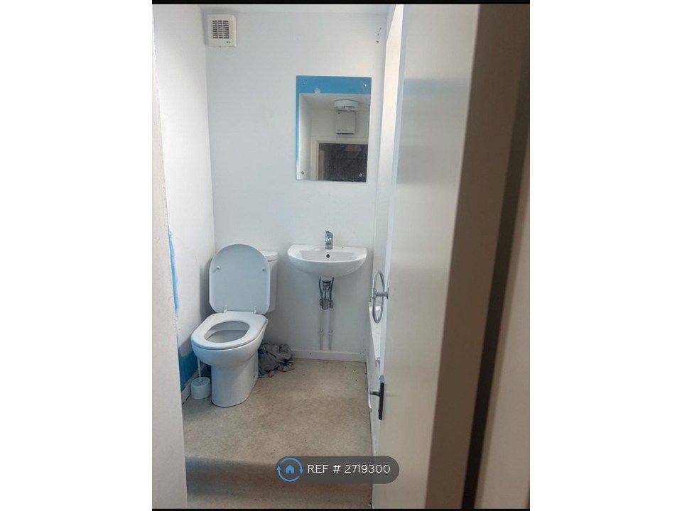 Property photo 3 of 3