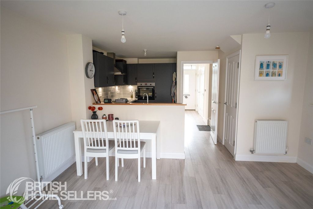 Property photo 3 of 16 Picture No. 04