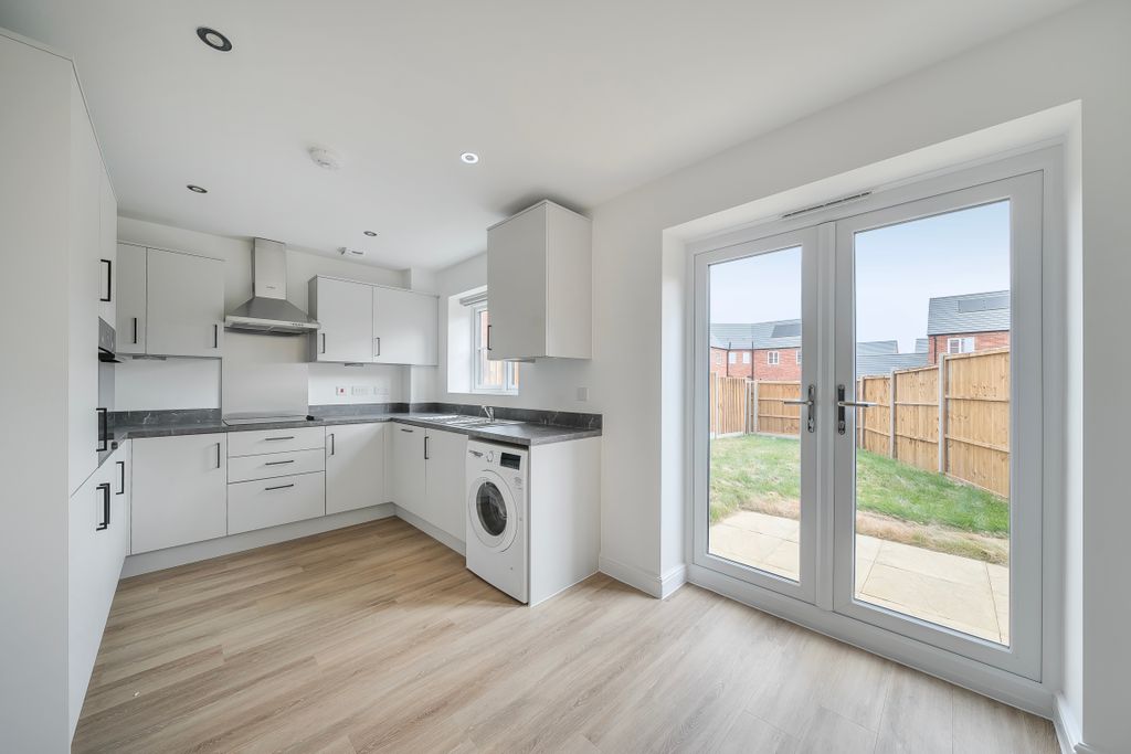 Property photo 2 of 22 Image