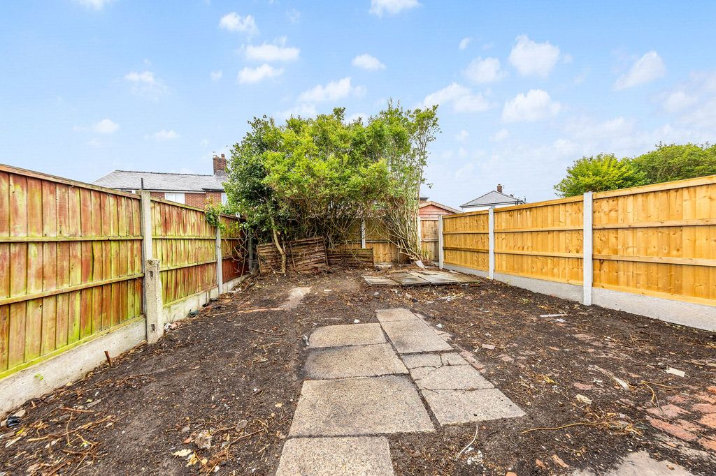 Property photo 3 of 16