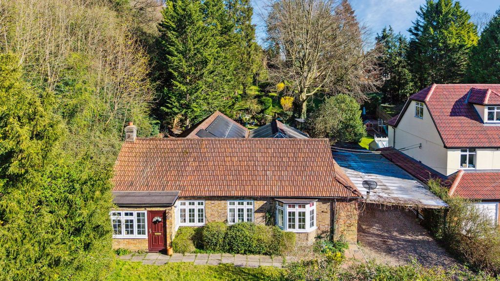 Property photo 1 of 28