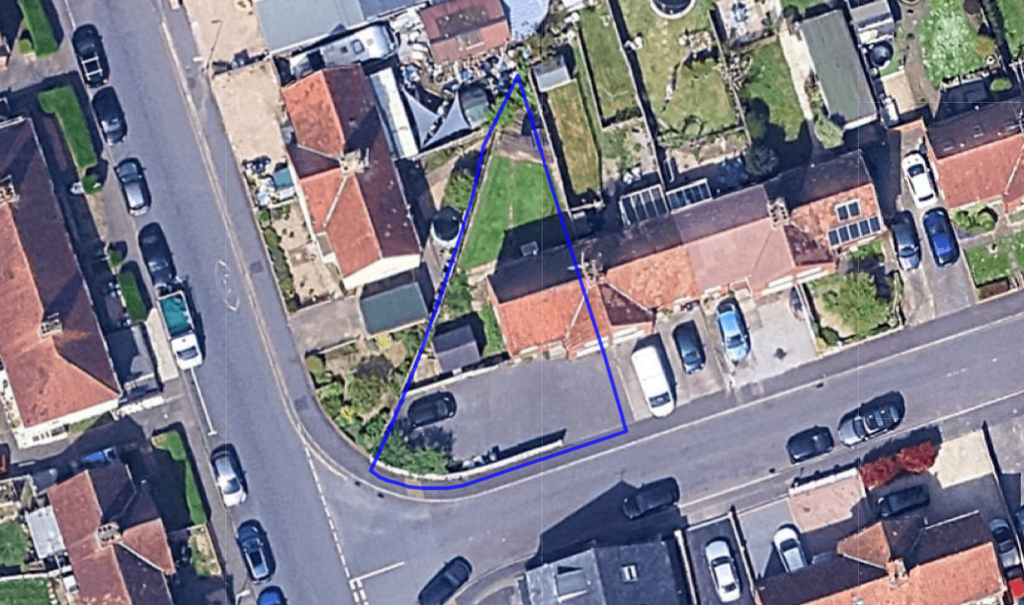 Property photo 2 of 21