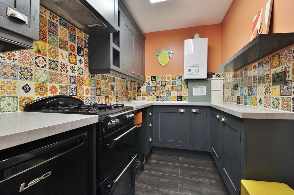 Property photo 3 of 9