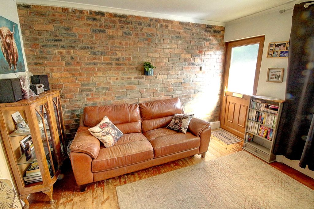 Property photo 3 of 12 Photo #3