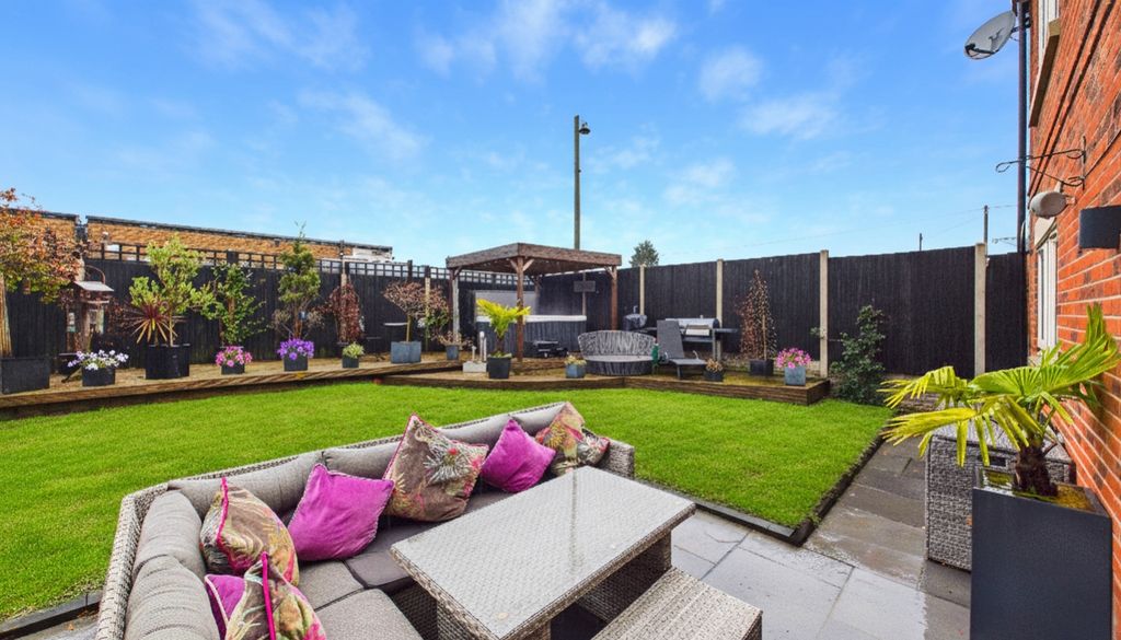 Property photo 2 of 22 Gemini_Generated_Image_N3Bipun3Bipun3Bi