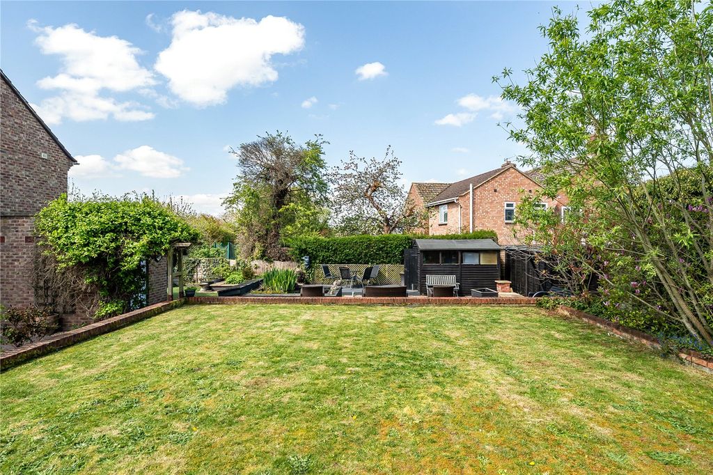 Property photo 3 of 12 Picture No. 10