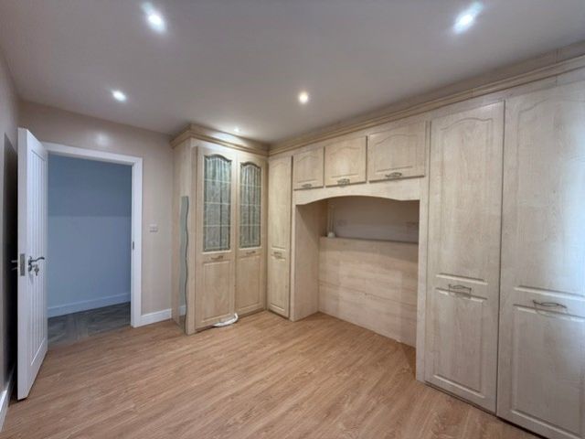 Property photo 3 of 8 3