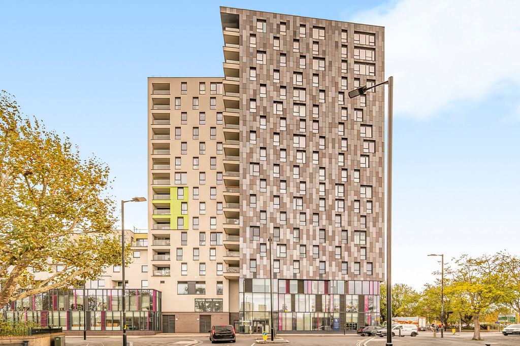 Property photo 1 of 14