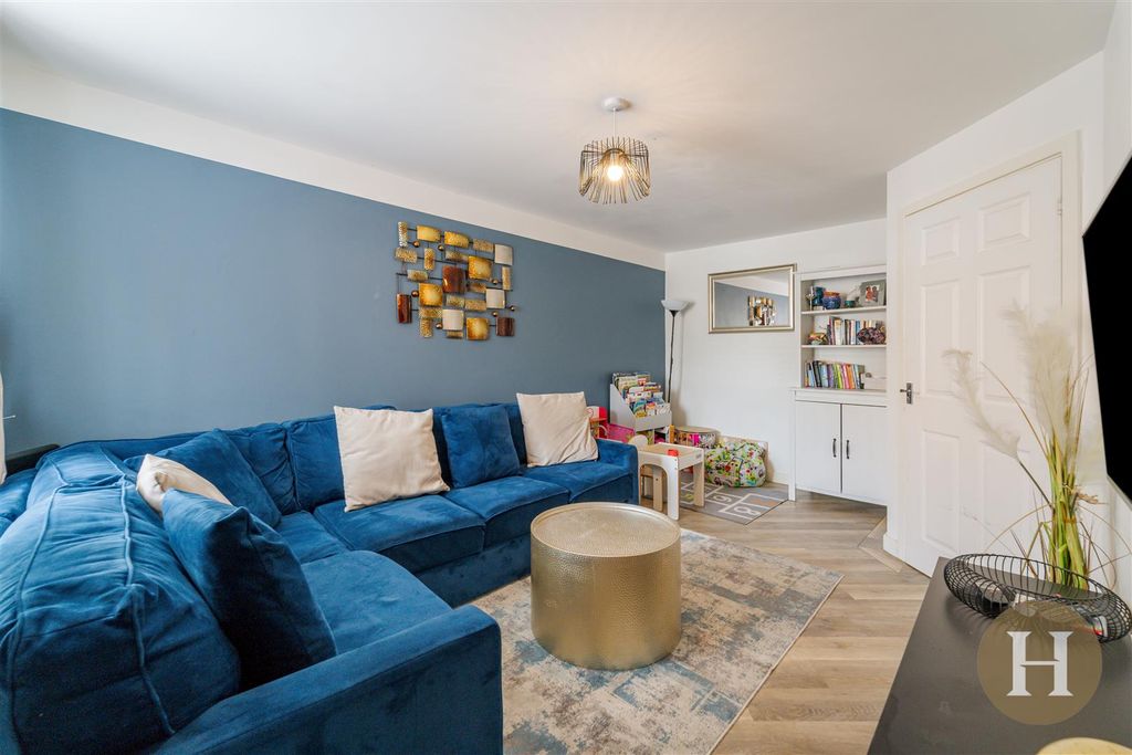 Property photo 2 of 29 Hadleigh Estate Agents-1.Jpg