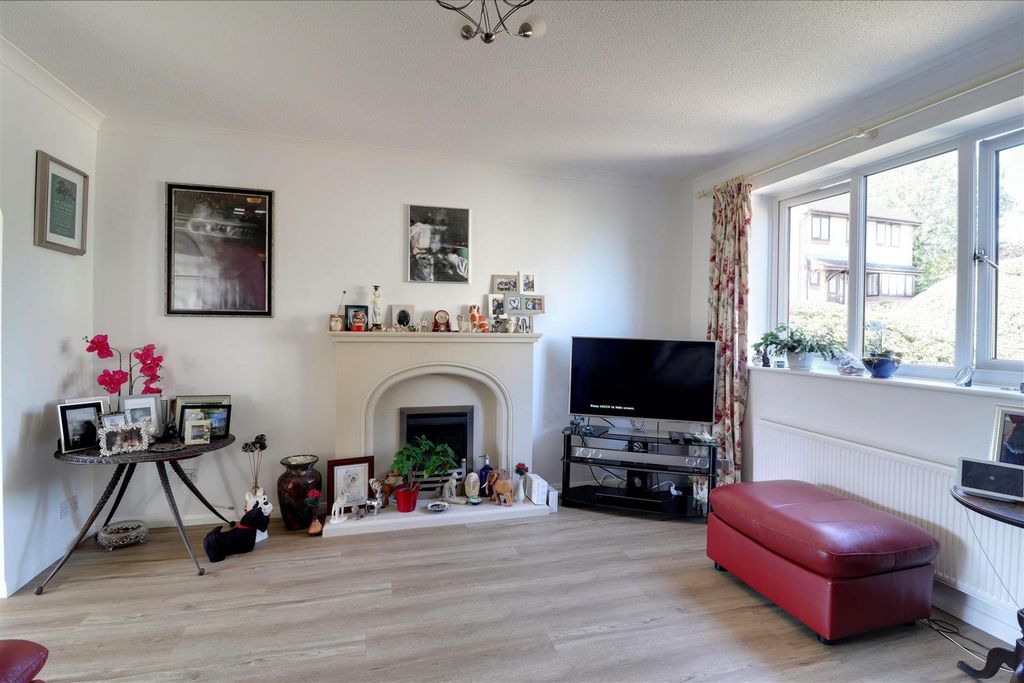 Property photo 3 of 21