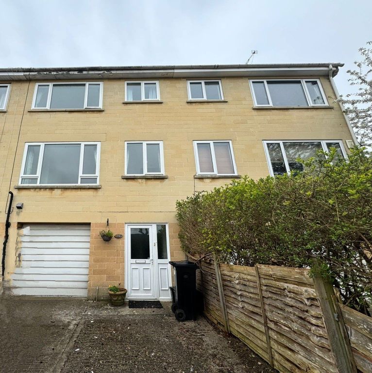 Property photo 1 of 10 Exterior