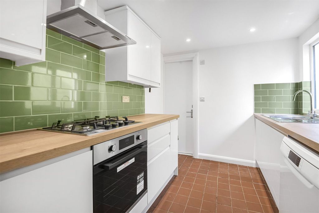 Property photo 2 of 23 Picture No. 02