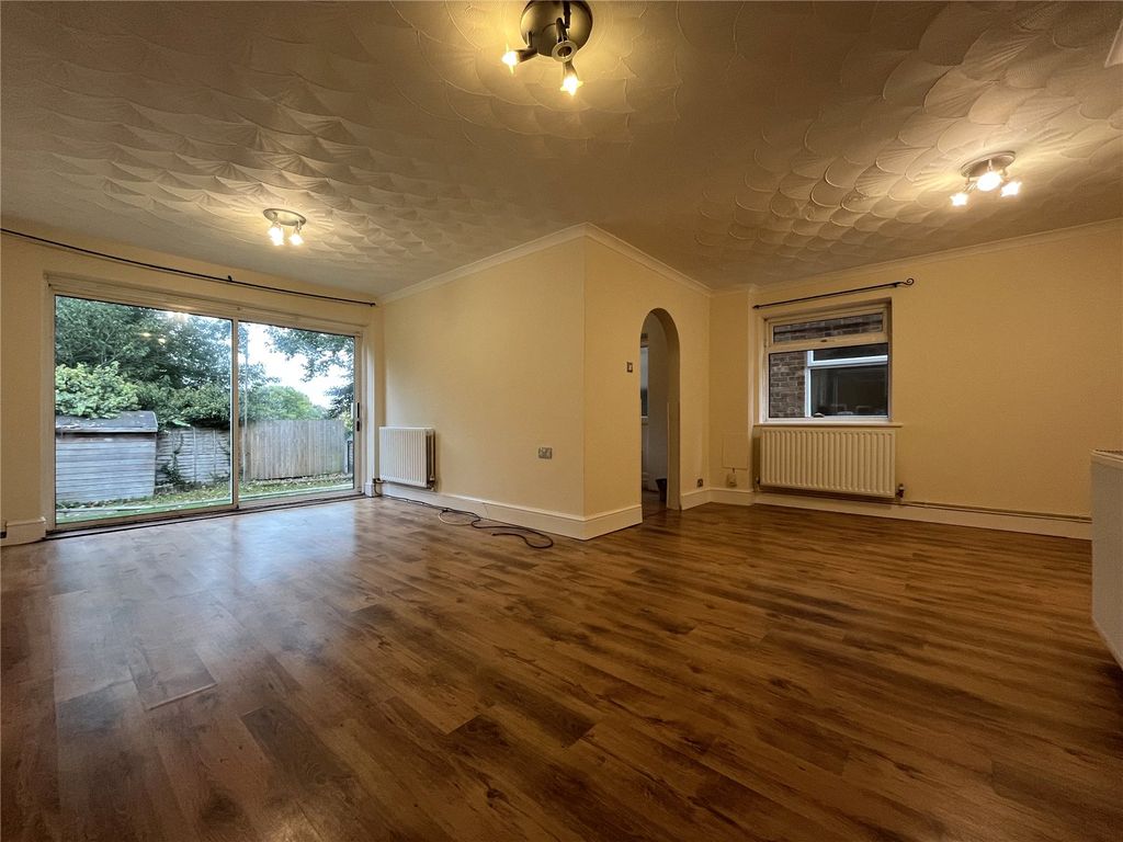 Property photo 3 of 12 Picture No. 10