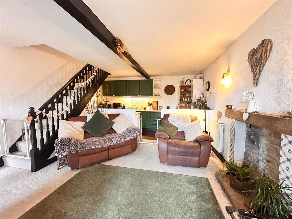 Property photo 3 of 12 3.Jpg