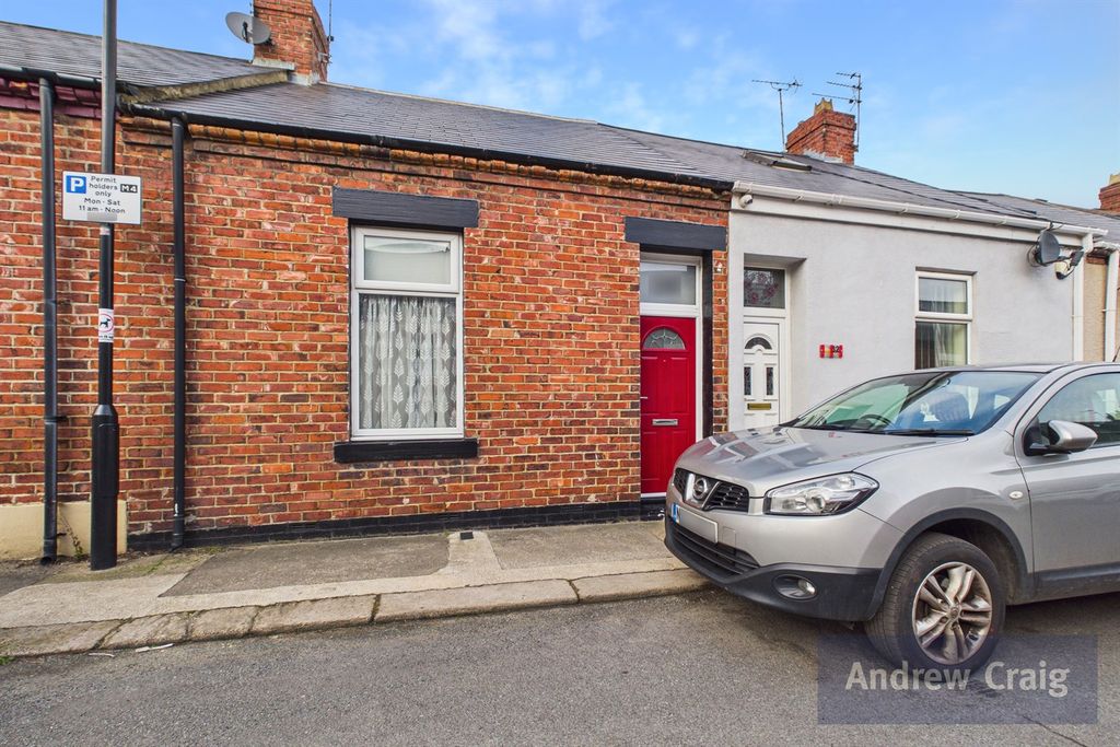 Property photo 1 of 9 (Main)