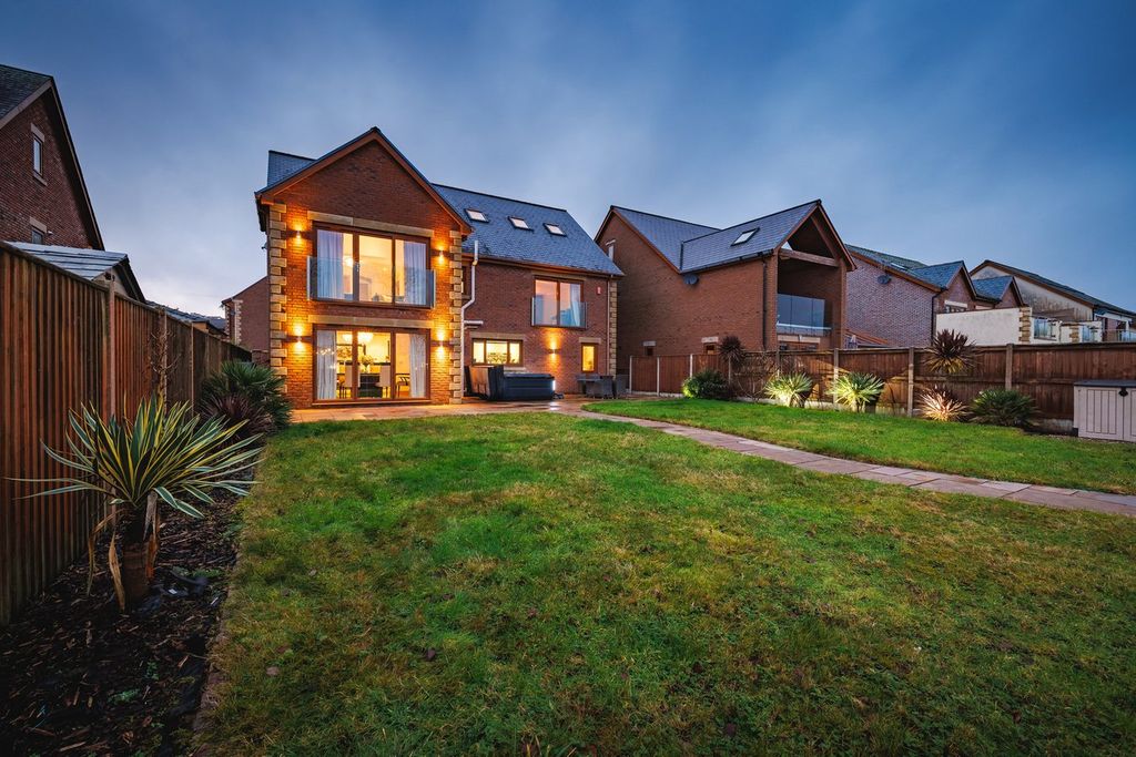 Additional image 7 of 6 bed detached house for saleAber Llwchwr, Llangennech SA14