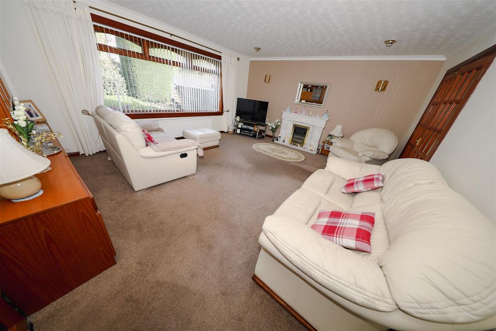 Property photo 3 of 24 c