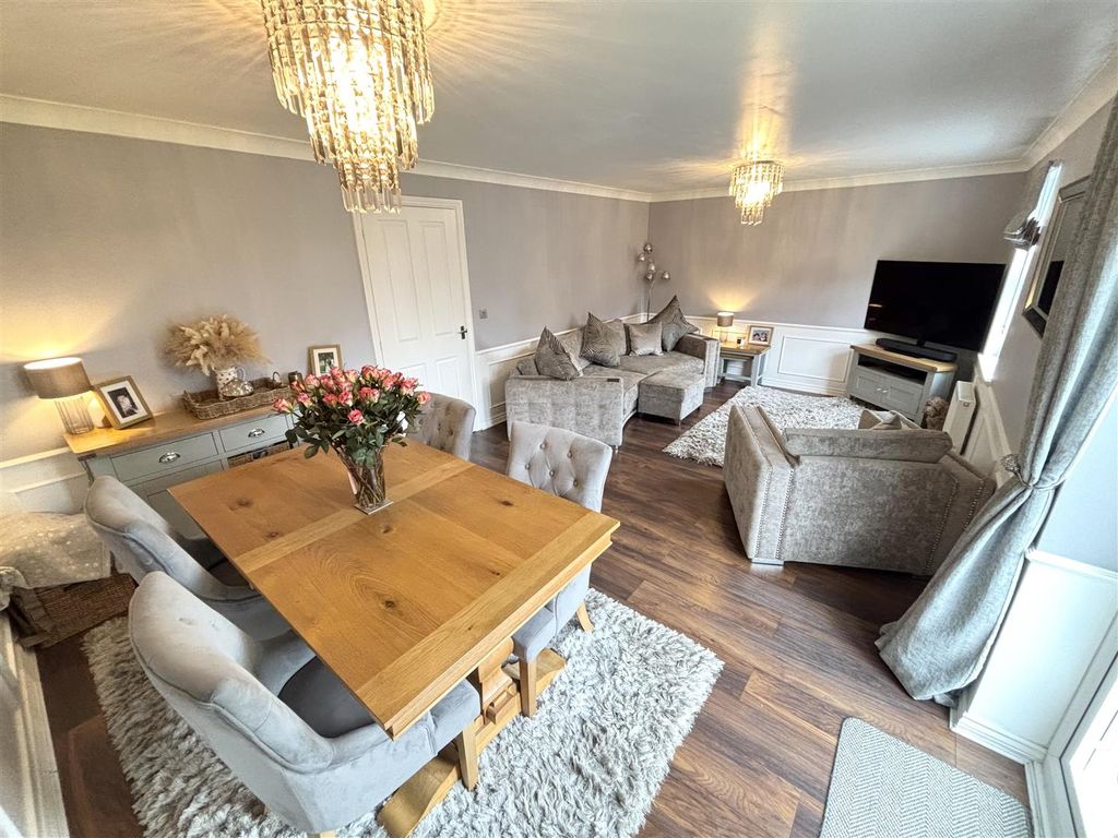 Property photo 2 of 24 Open Plan Living And Dining Room